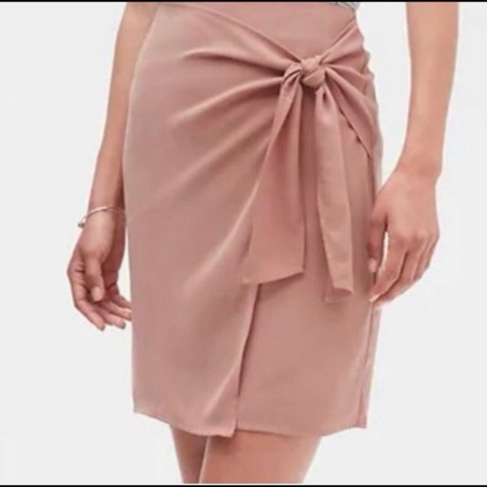 Banana Republic Factory Blush Pink Tie Front Skirt Size 0